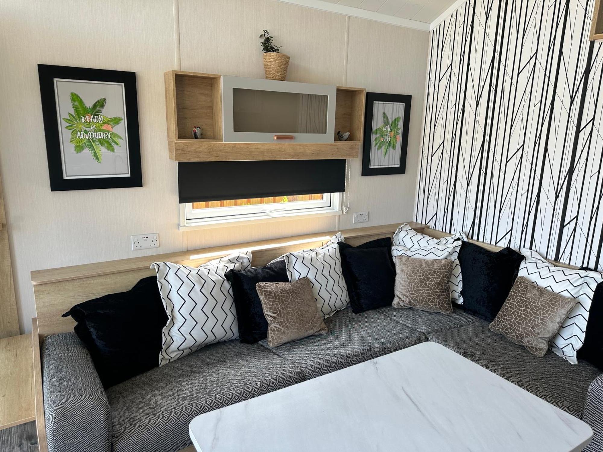 The Pods At Haulfryn Caravan Park Whitford Exteriör bild